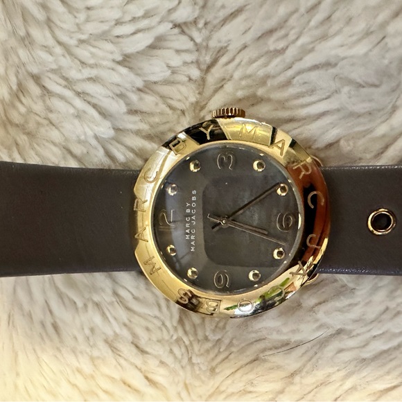 Marc Jacobs watch - Picture 2 of 3
